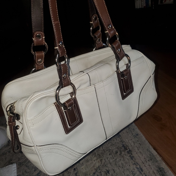 Purse - Picture 2 of 5